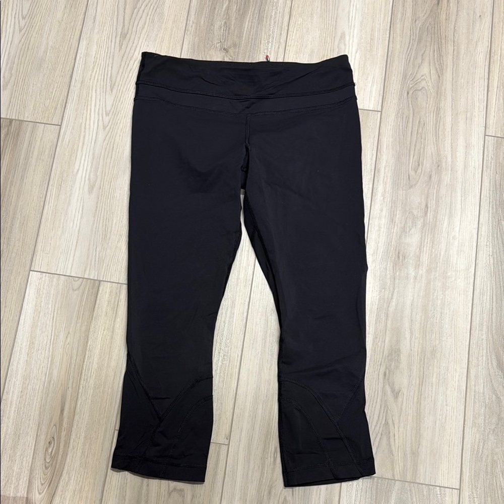 Black Cropped Leggings